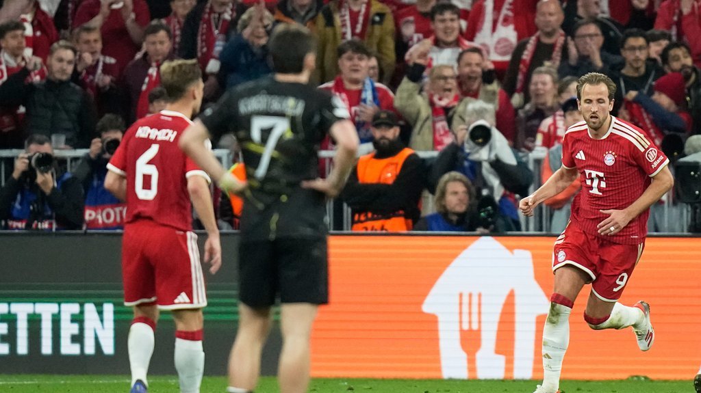 Fudbaleri Bajerna 'sedmicom' do trijumfa protiv Union Berlina: Kejn postigao 100. gol za Bavarce