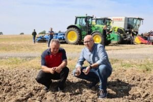 GRAĐANI ĆE IZABRATI RAD, STABILNOST I SIGURNOST! Vučević nakon razgovora sa poljoprivrednicima u Pomoravlju poslao moćnu poruku!