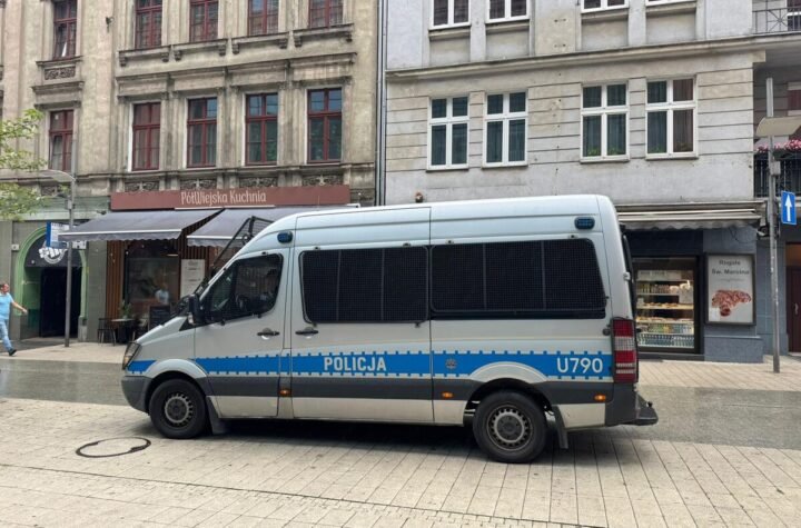 Horor u katoličkom manastiru na jugoistoku Poljske! Napadač izbo nožem pet osoba, među njima i sveštenici