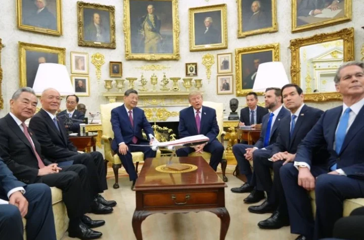 ISTORIJSKI SUSRET DONALDA TRAMPA I SI ĐINPINGA U VAŠINGTONU! Završen bilateralni sastanak dvojice lidera (FOTO)