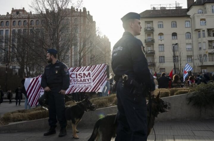 KRVAVI NAPAD U MAĐARSKOJ! Starac izbo dvojicu mladića, jednom se LEKARI BORE ZA ŽIVOT