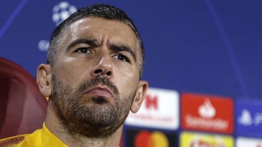 Kolarov suspendovan : Moraće da plati papremu kaznu