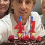MODRIĆ OBJAVIO SLIKU KOJA JE ZAPALILA MREŽE! Majka Srpkinja, otac Hrvat i on - Radojka, Luka i Stipe, svi na jednom mestu!