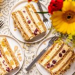MOSKVA ŠNIT: Čuvena kremasta torta sa višnjama i ananasom koja osvaja sva čula