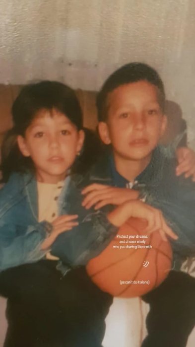 NIKAD VIĐENA SLIKA BOGDANA BOGDANOVIĆA: Danas žene lude za njim i važi za najpoželjnijeg neženju, a ovako je nekada izgledao (FOTO)