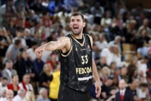 Neće ga više ni Zvezda, ni Partizan, a ni Barselona: Mirotić i dalje bez kluba pred početak nove sezone Evrolige