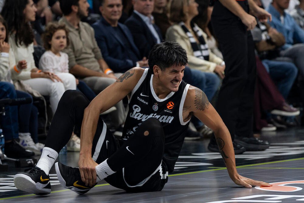 Neviđeni maler Dereka Vilisa: Partizan saopštio koliko će odsustvovati Amerikanac