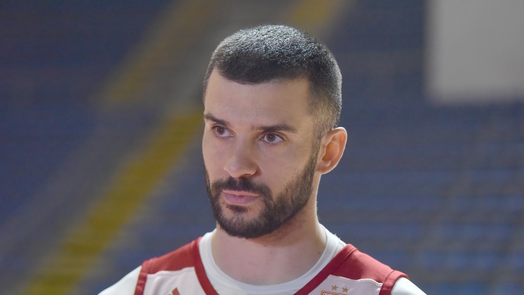 POSLE 15 GODINA DOŠAO JE KRAJ: Zvezda se oprostila od Branka Lazića