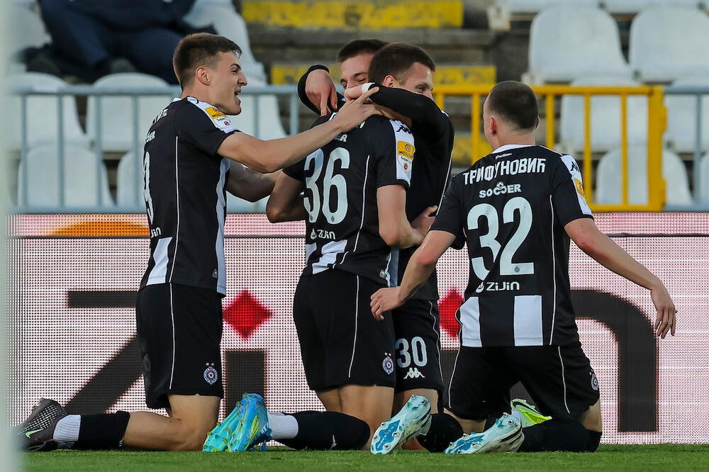 Partizan se i zvanično oprostio od defanzivca: "Pravi primer svim mladim igračima koji kucaju na vrata prvog tima"