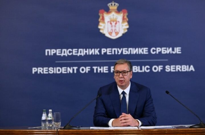 SA MESTA PREDSEDNIKA ODLAZIM KAO ČASTAN ČOVEK! Vučić: Služio sam svom narodu!