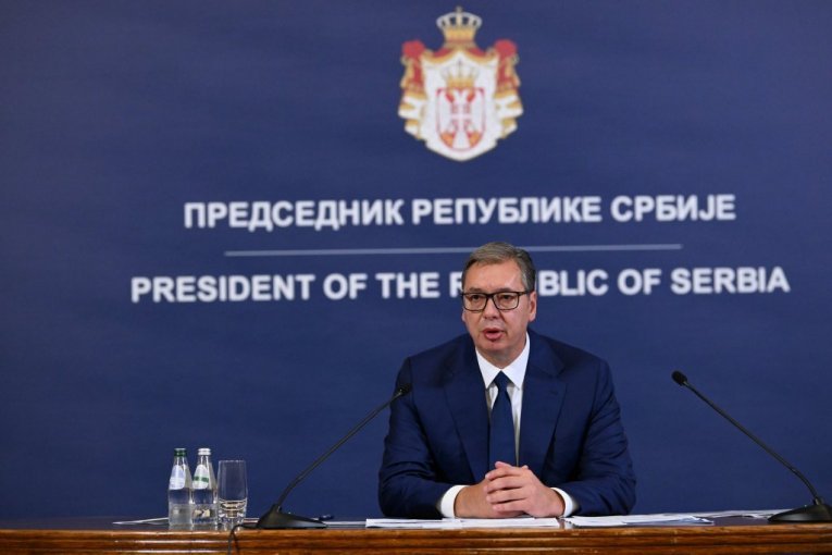 SA MESTA PREDSEDNIKA ODLAZIM KAO ČASTAN ČOVEK! Vučić: Služio sam svom narodu!