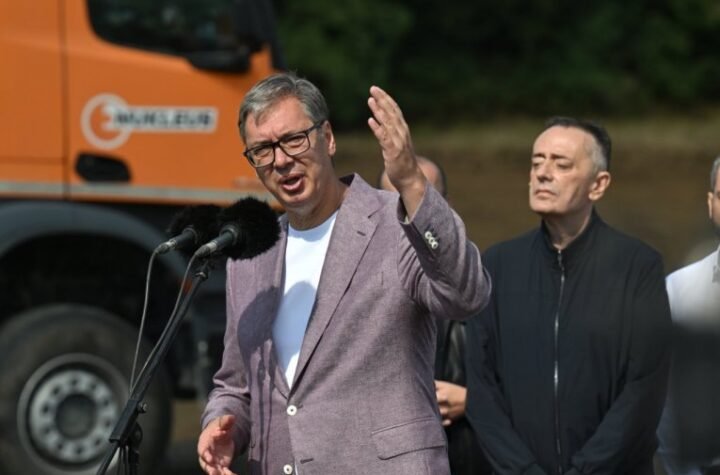"SANJAMO VELIKE SNOVE I OSTVARUJEMO IH!" Vučić o auto-putu "Vožd Karađorđe": Sa ukupno 82 kilometra, rešavamo sever Šumadije