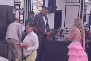 SKANDAL OBELEŽIO POČETAK "ELITE 10"! Obezbeđenje ULETELO U BELU KUĆU, Miljana i Ivan u centru drame! (GALERIJA)