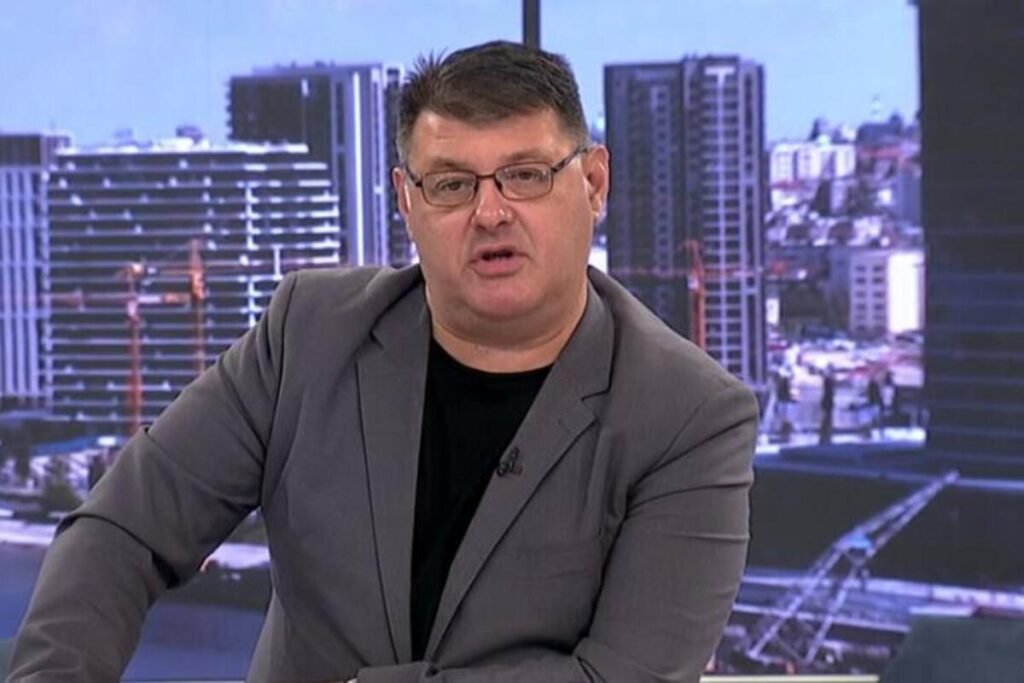 ŠOK! GODINAMA RADI NA PINKU, A EVO DA LI IMA IJEDNU DIPLOMU! Sarapa ovo teško može da SAKRIJE