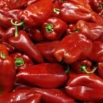 ŠTA SE OVO DEŠAVA SA PAPRIKAMA? Cene već otišle u NEBESA, prodavci otkrili ZAŠTO će zimnica biti još SKUPLJA!
