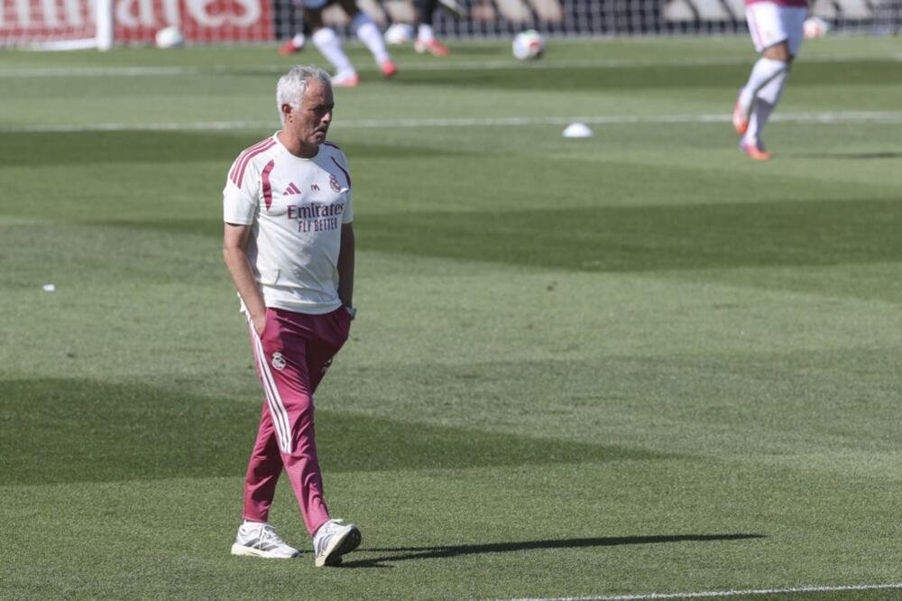 Skandal trese Španiju: Murinjo u klin, Simeone u ploču!