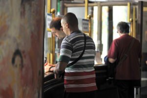 Sve o novčanoj naknadi za nezaposlene: Ko ima pravo, koliko se prima i u kom roku se podnosi zahtev?