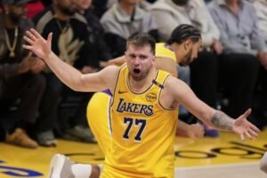 “TIKI” STIGAO DO LEJKERSA! Hit 2Soma odjeknuo i do NBA priče!