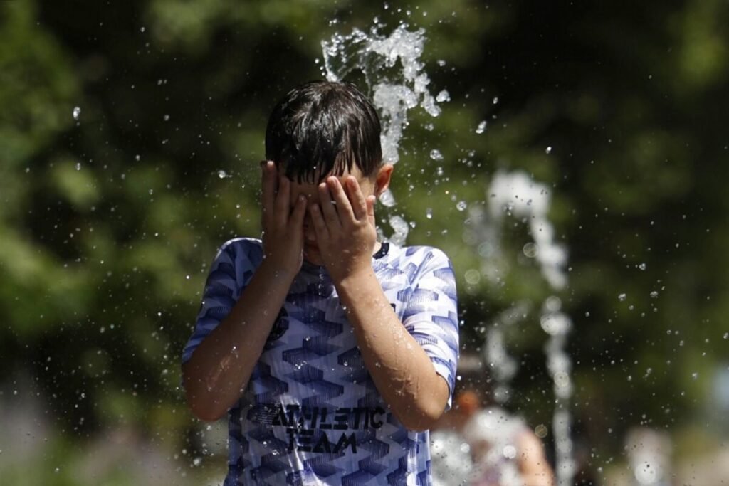 Temperatura pala za 15 stepeni, ali leto se uskoro vraća?! Od ovog datuma ponovo 30 stepeni, evo šta nas čeka!