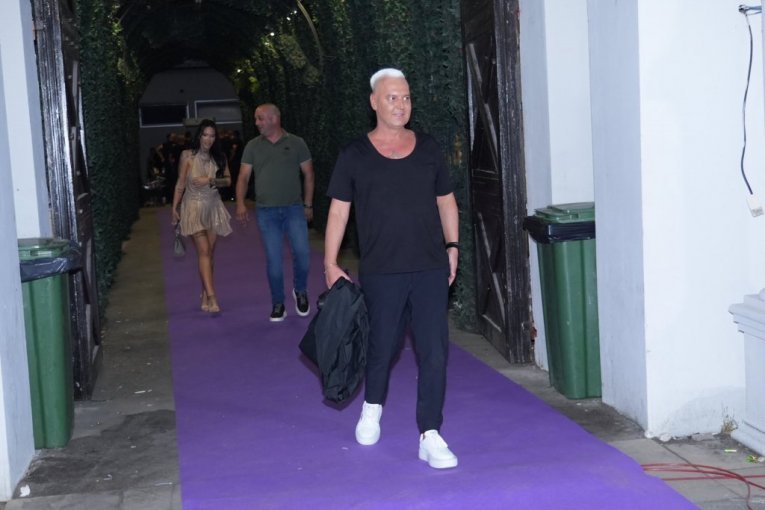 UČESNICI ZA KOJE NIKO NIJE VEROVAO DA ĆE PRISTATI DA UĐU U "ELITU 10": Produkcija Pinka učinila nemoguće, evo koga dovode u Šimanovce!