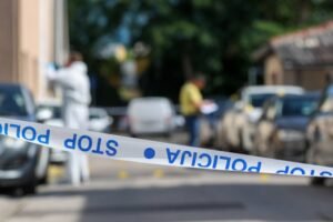 UŽAS! Muškarac oštrim predmetom izbo ženu u Slatini - UHAPŠEN NA MESTU KRVAVOG ZLOČINA!