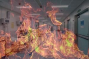 VELIKI POŽAR U PSIHIJATRIJSKOJ USTANOVI! Ljudi hitno evakuisani, IMA MRTVIH!