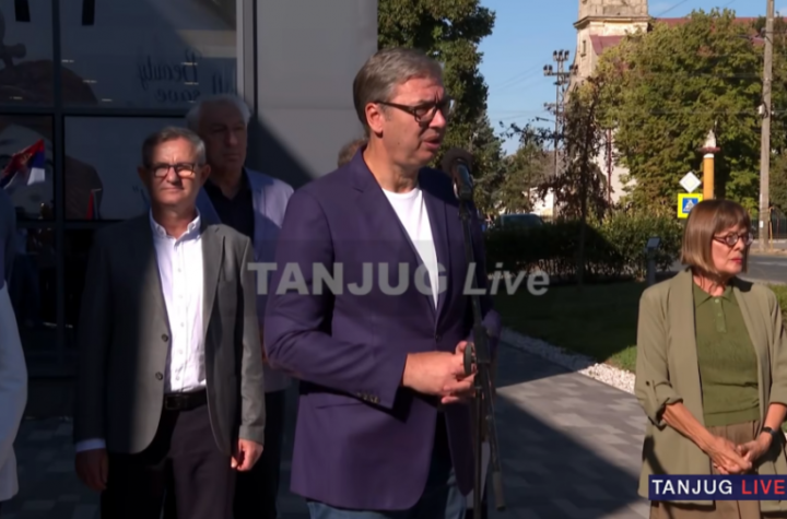 VUČIĆ OBILAZI ZAPADNOBAČKI OKRUG: Predsednik najavio nove puteve u Odžacima