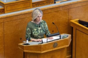 Vučić čestitao Ule Madise na izboru za predsednicu Estonije
