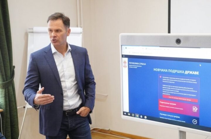 ZA SAMO NEKOLIKO SATI ČAK 222.000 PRIJAVA! Neverovatan odziv građana za novčanu pomoć od 6.000 dinara!