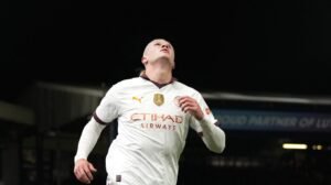 ALARM ZBOG HALANDA! Šepao po terenu i tražio izmenu - selektor otkrio šta se dešava sa slavnim fudbalerom
