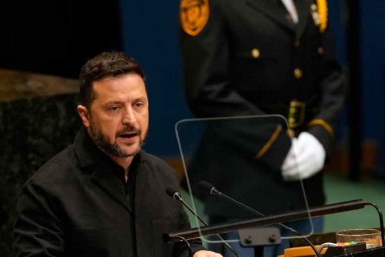 KOŠTA I ZELENSKI NA VEZI: Samit EU u prvom planu, Rusija mora da okonča rat!