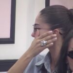 Ljudi ne mogu da razumeju tvoju tugu! Janjuš rasplakao Anđelu, poistovetio njen život sa njegovim, pa istakao: Ne mogu da budem grub prema tebi... (VI