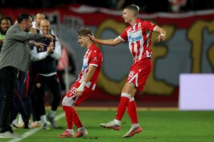 MAJSTORIJA O KOJOJ PRIČA EVROPA: Skinuo paučinu sa prečke, pa dobio prestižno priznanje UEFA!