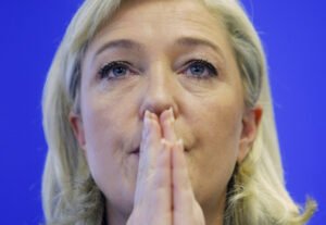 Marin Le Pen obustavlja finansijsku pomoć Ukrajini