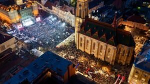 NA TRGU SLOBODE 110.000 LJUDI! Oglasio se MUP o velikom skupu liste 'Aleksandar Vučić - Ujedinjena Srbija' u Novom Sadu (FOTO)