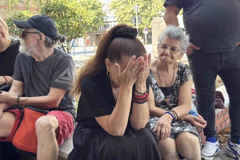 Mala Cana, pevačica