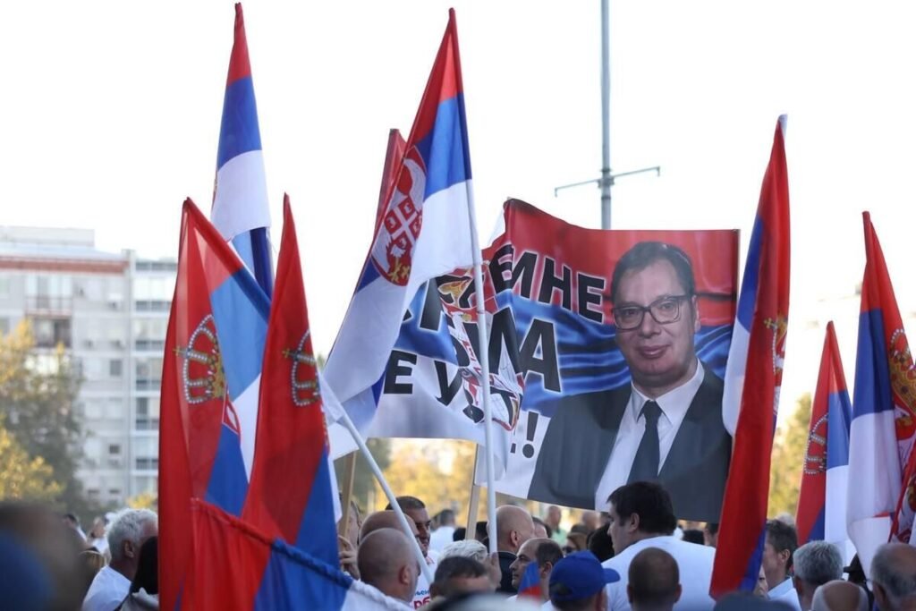 "NAROD KAŽE - POBEDIĆEMO IH UBEDLJIVIJE NEGO IKAD" Vučić okačio novi prejak snimak: "DO KONAČNE POBEDE"