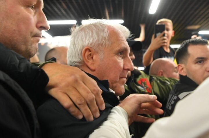 OVAKO SU NAVIJAČI PARTIZANA DOČEKALI ŽELJKA OBRADOVIĆA: Vulkan emocija u Areni! Žoc je po ulazu u halu uradio nešto što je razgalilo grobare