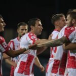 PALA PETARDA NA MARAKANI: Fudbaleri Crvene zvezde deklasirali lučansku Mladost