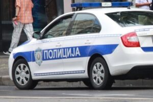 PAO PLAFON U UČIONICI, POVREĐENO DETE: Horor u školi u Srbiji, obaveštena policija