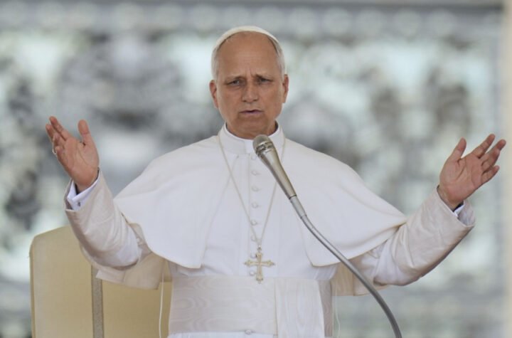 PAPA LAV XIV IMA RAK PLUĆA: Vatikan potvrdio dijagnozu, evo šta se zna o daljem lečenju