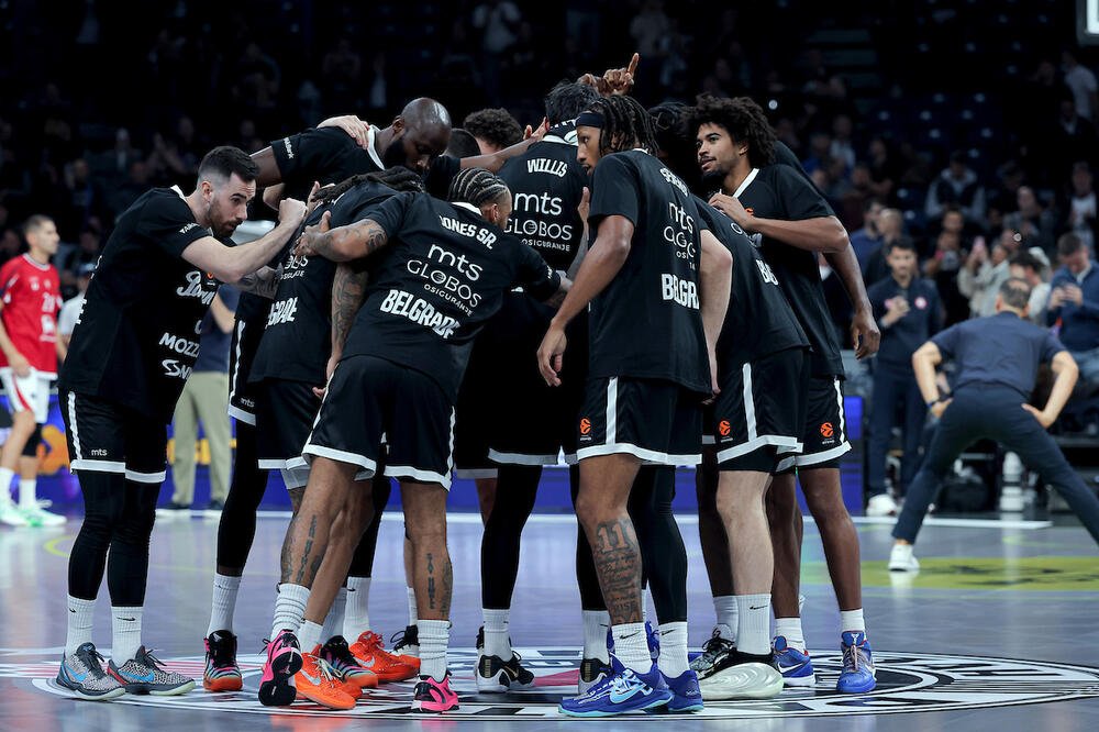 PARTIZAN ISPISAO ISTORIJU! Ni Vujošević, ni Obradović, već Penjaroja: Najbliži tome su bili pre 25 godina... (FOTO)