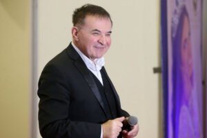 PREVAREN NAŠ PEVAČ! Mitar Mirić KIPTI OD BESA, otkrio ŠTA SU MU URADILI!