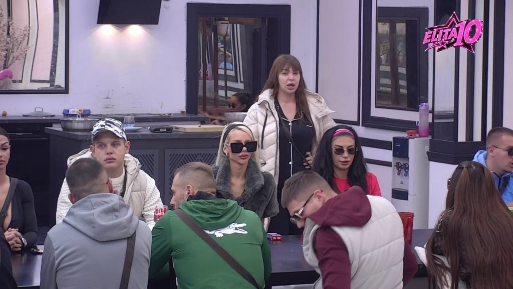 Pogubio se u svojim lažima: Miljana bez milosti udarila na Mateju i Sandru, pa s guštom oplela po Caru: Ne bi bio sa Aneli da je nastavio druženje sa