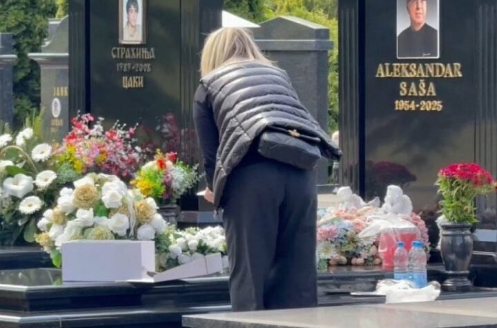 Suzana Jovanović na grobu Saše Popovića