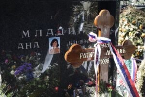 SEĆANJE KOJE NE BLEDI: Danas se navršava 40 dana od smrti generala Ratka Mladića (FOTO)