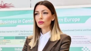 STANIMO UZ VUČIĆA I POLITIKU MIRA, RAZVOJA I STBILNOSTI Mesarović pozvala građane na skup SNS-a u subotu u Areni: Pokažimo jasno kakvu Srbiju želimo
