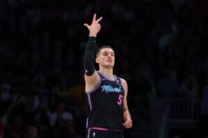 Važno je zvati se Nikola: Jović maestralno iskoristio izostanak zvezda i asistencijom iza leđa raspametio Ameriku
