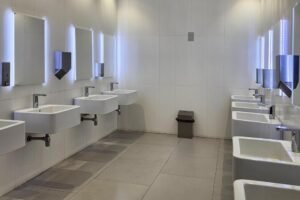 ZELENO-ŽUTO-CRVENO! Lajpcig ima neobične toalete koji otkrivaju stanje fudbalera: Maksimoviću, koja je tvoja boja?