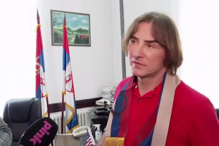 Željko Mitrović pomogao samohranoj majci šestoro dece